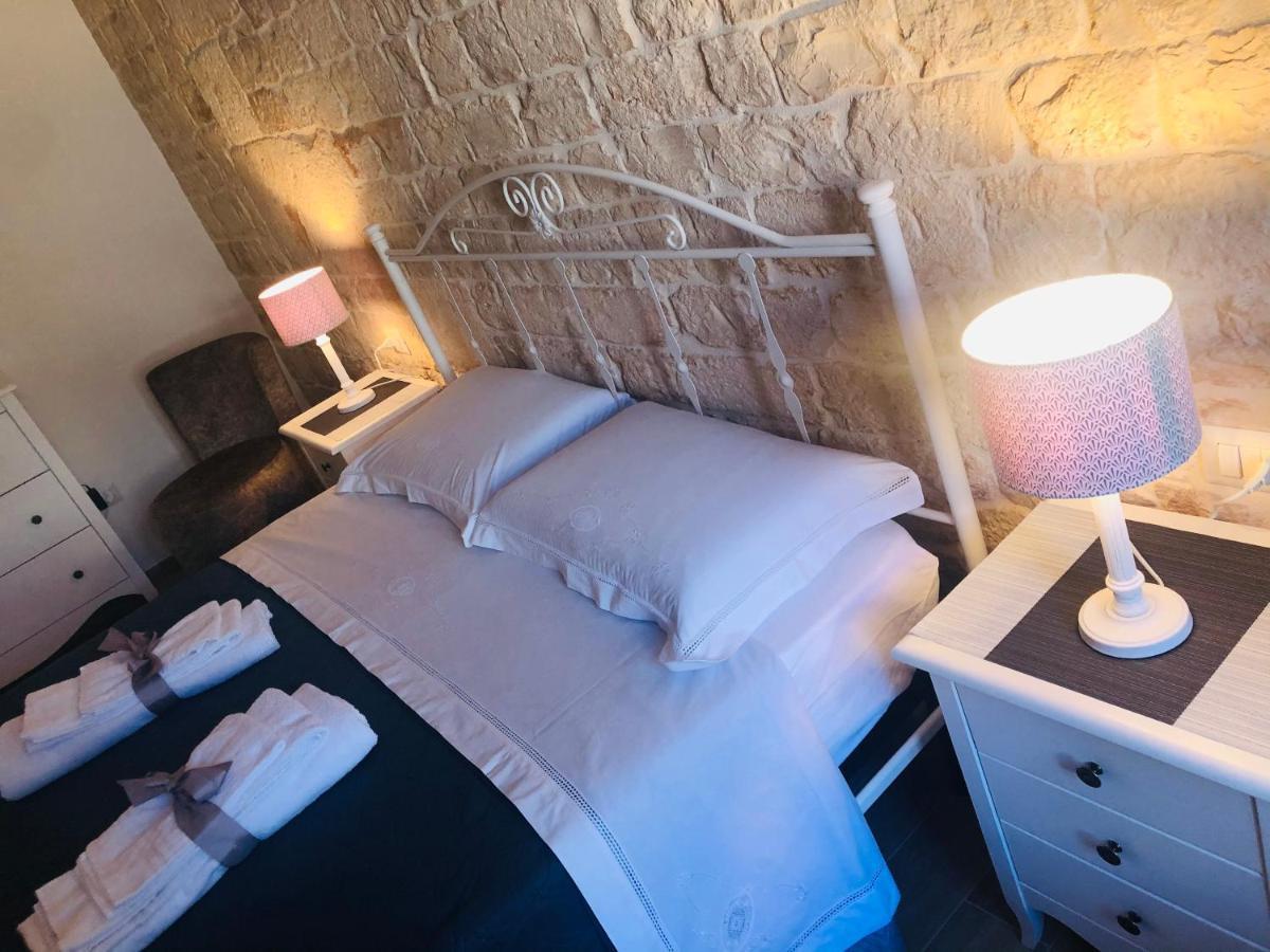 Nido Di Pietra-Dimora In Centro Acomodação com café da manhã Alberobello Exterior foto
